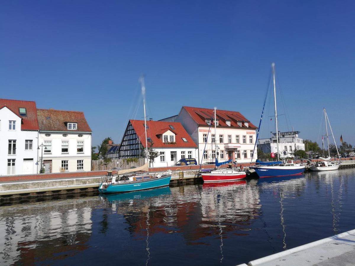 Fewo "Hafenblick" Ueckermünde Extérieur photo