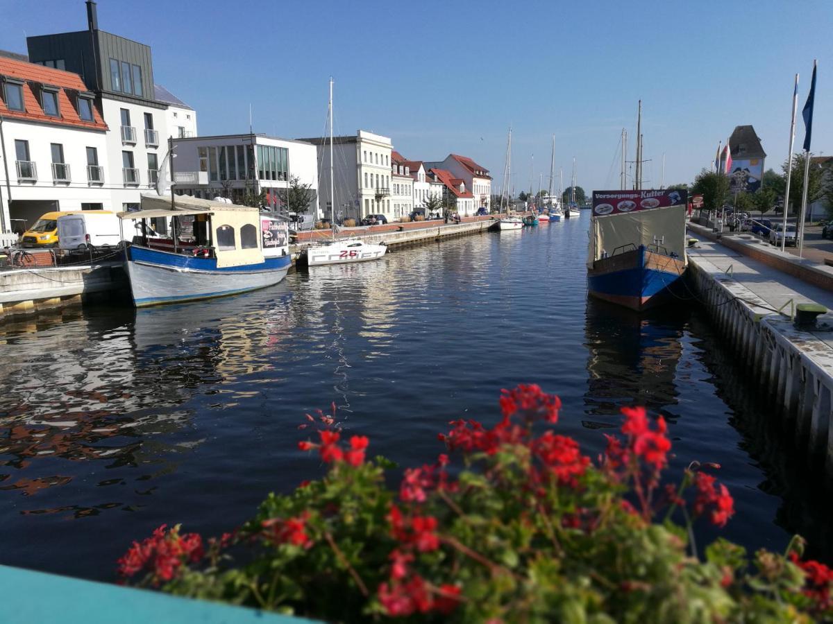 Fewo "Hafenblick" Ueckermünde Extérieur photo
