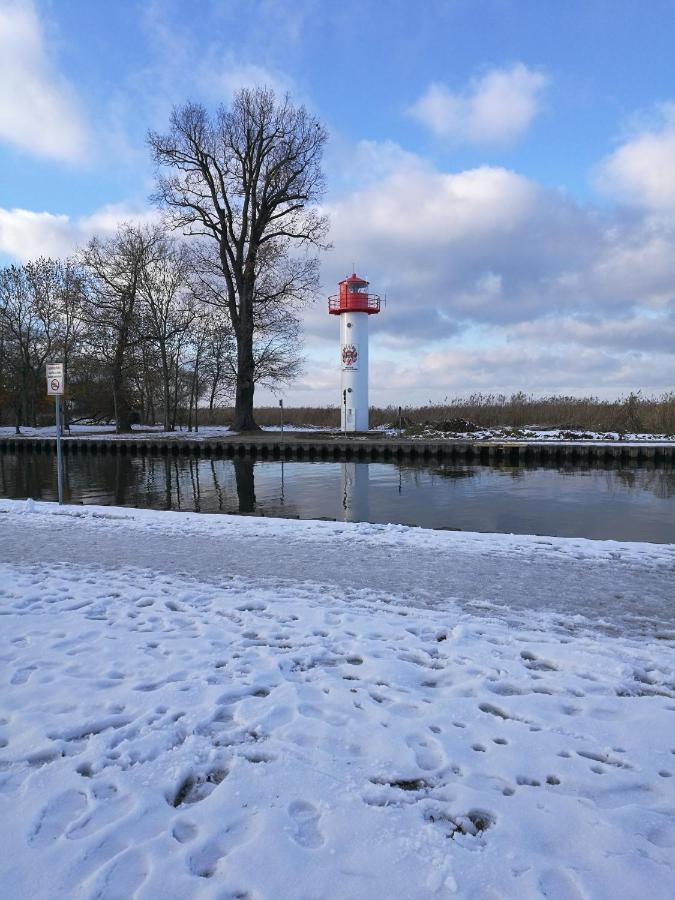 Fewo "Hafenblick" Ueckermünde Extérieur photo