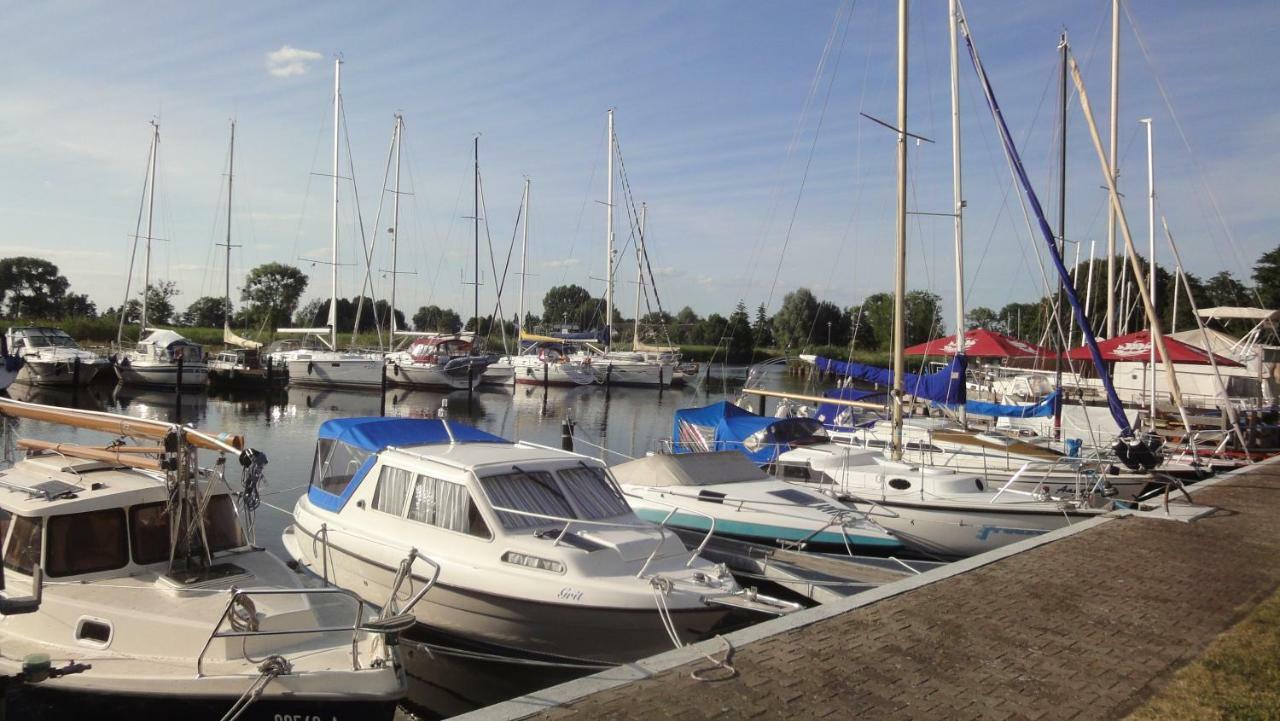 Fewo "Hafenblick" Ueckermünde Extérieur photo