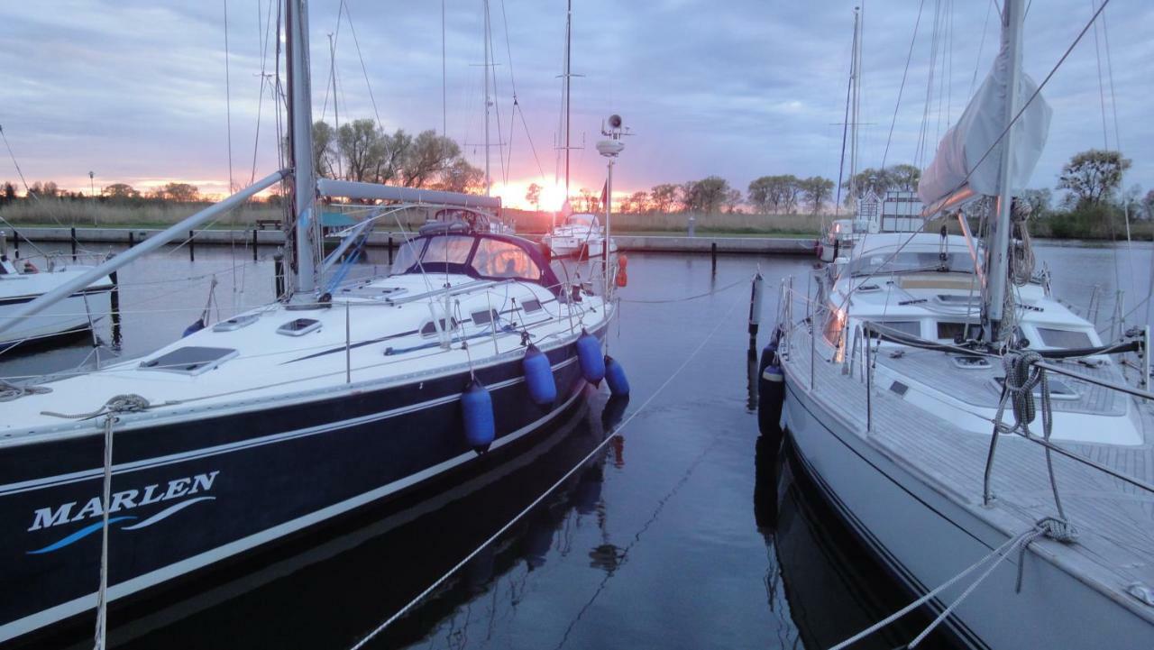 Fewo "Hafenblick" Ueckermünde Extérieur photo