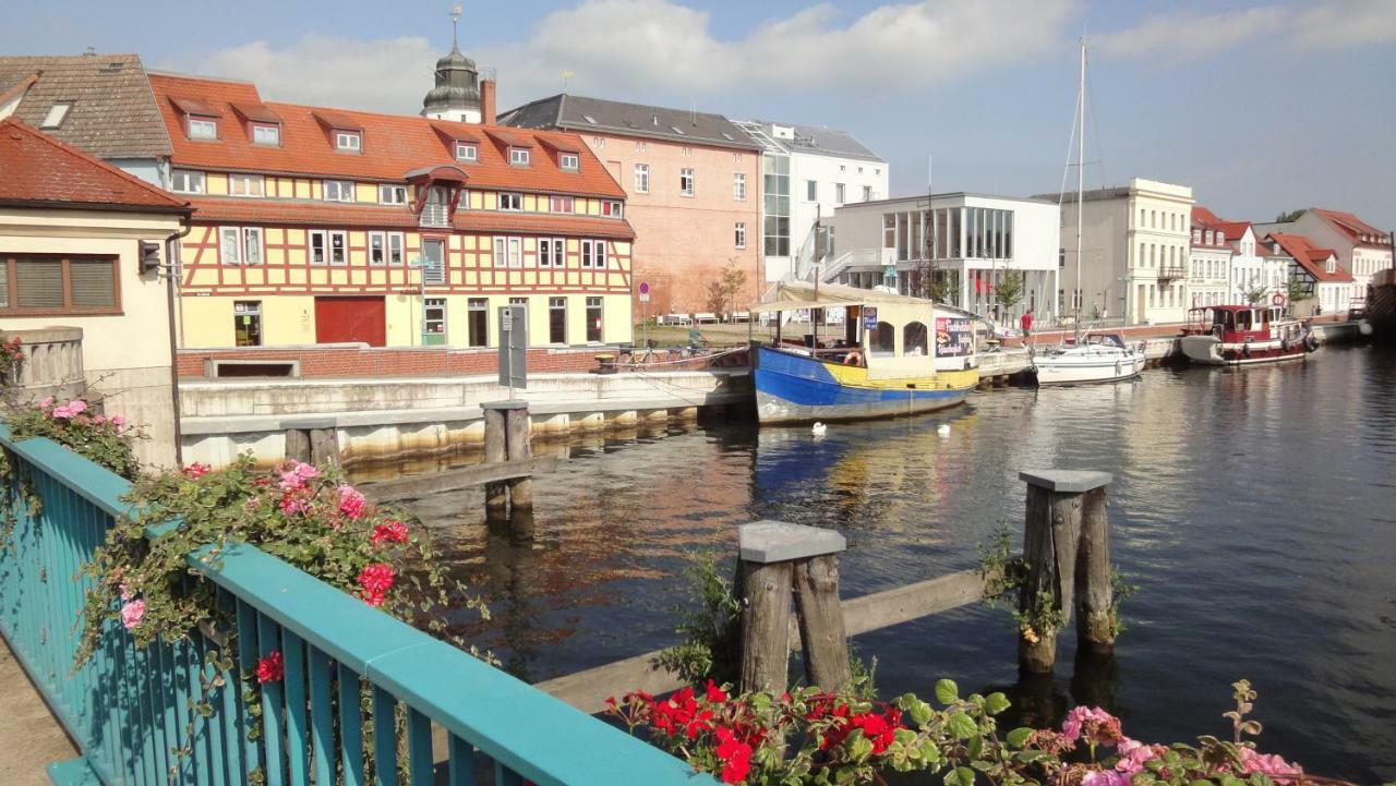 Fewo "Hafenblick" Ueckermünde Extérieur photo